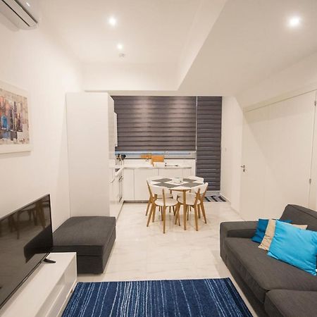4 Bedroom Apartment Near Sliema Seafront Екстериор снимка