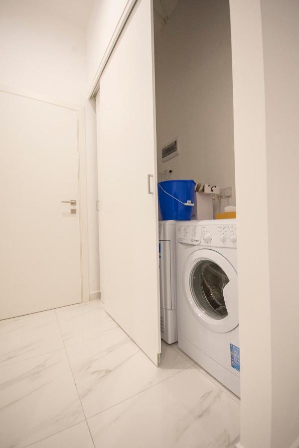 4 Bedroom Apartment Near Sliema Seafront Екстериор снимка