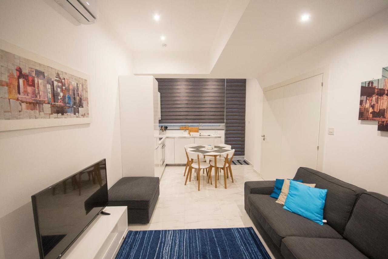 4 Bedroom Apartment Near Sliema Seafront Екстериор снимка